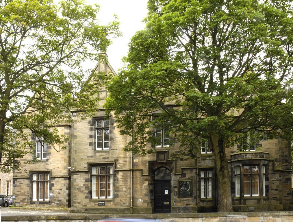 Court Residence Aparthotel Linlithgow Exterior foto