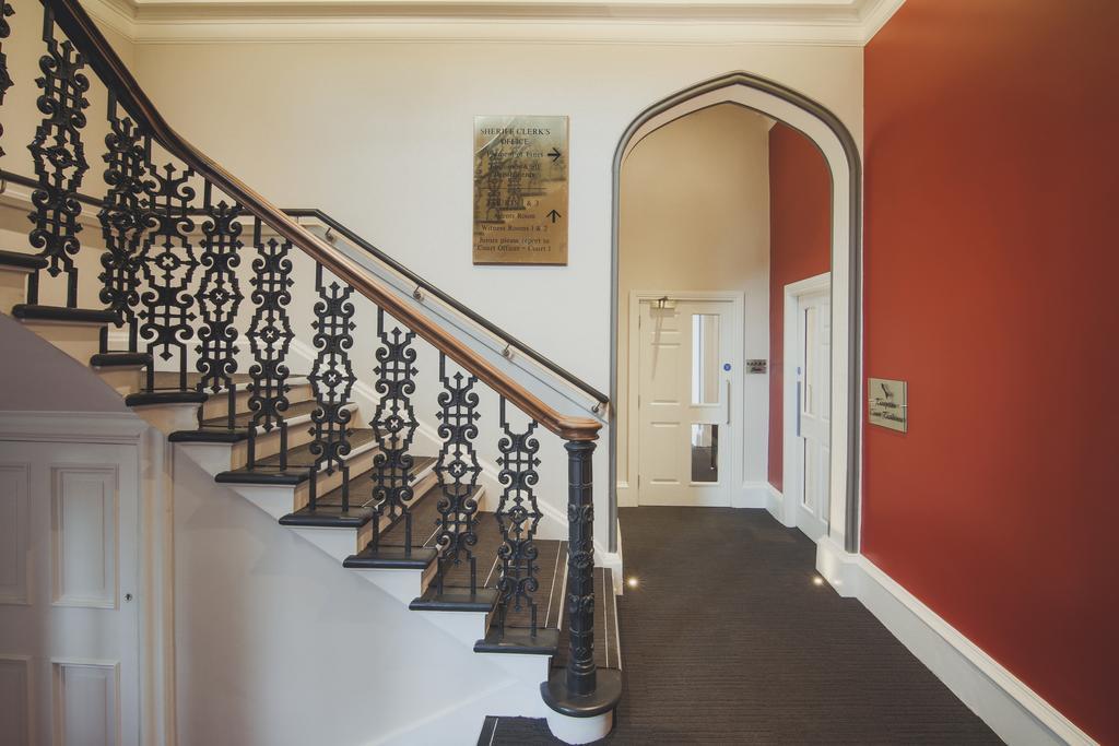 Court Residence Aparthotel Linlithgow Exterior foto